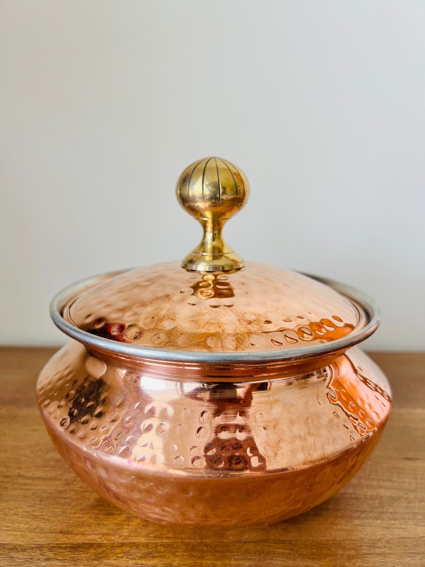 Hammered Copper Handi with Lid- Tin(Kalai) Coated