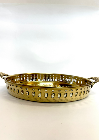 Home Décor/Pooja Brass Thali/Tray with handle